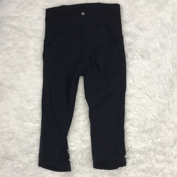 Lululemon Train Times Crop (17") Black - Picture 4 of 6